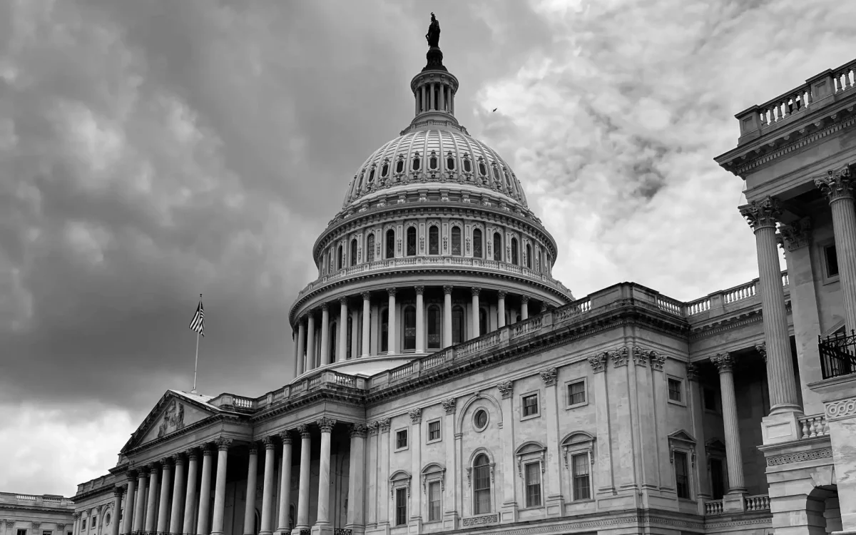 photo-1690848012121-4752eaffbf98